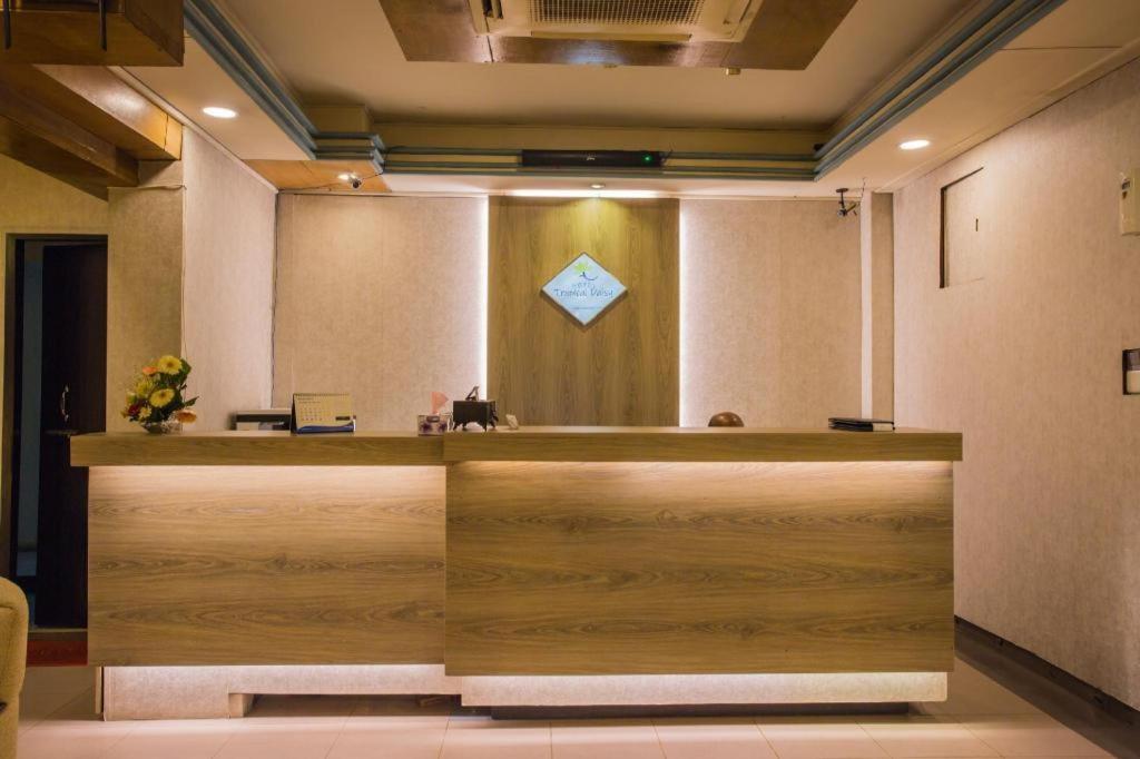 ทรอปิคัล เดซีย์ Hotel ธากา ภายนอก รูปภาพ