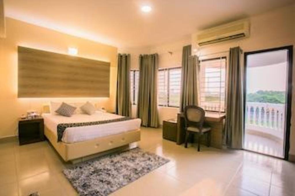 ทรอปิคัล เดซีย์ Hotel ธากา ภายนอก รูปภาพ