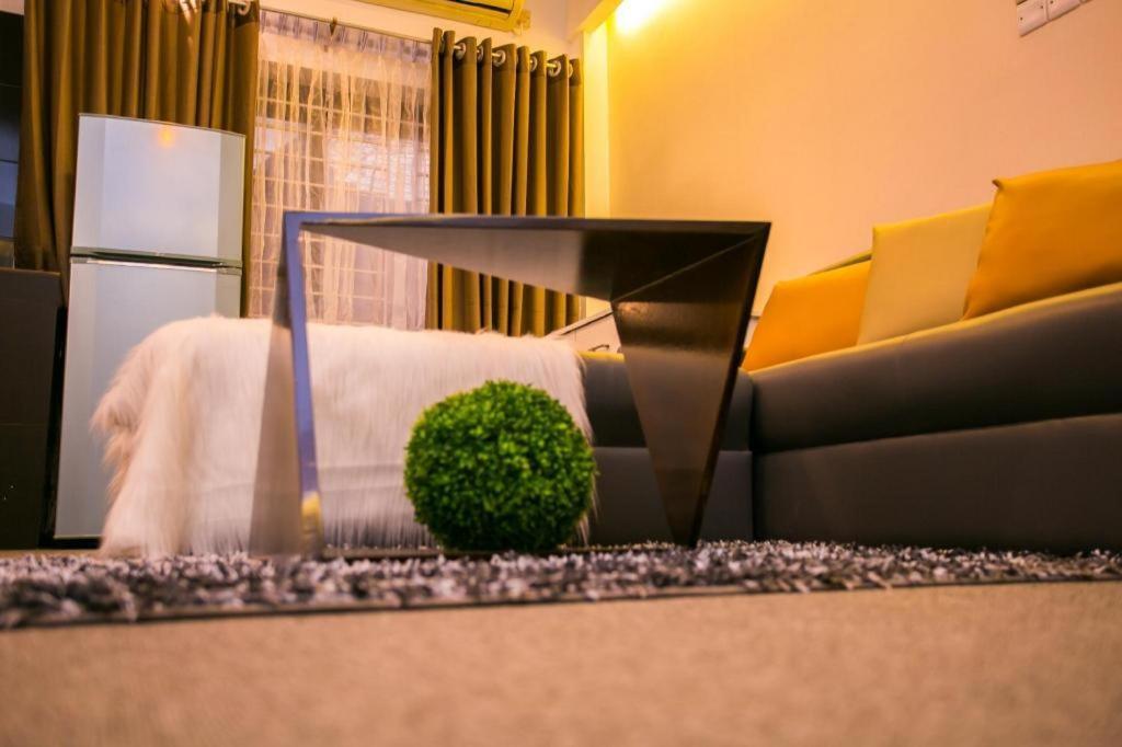 ทรอปิคัล เดซีย์ Hotel ธากา ภายนอก รูปภาพ