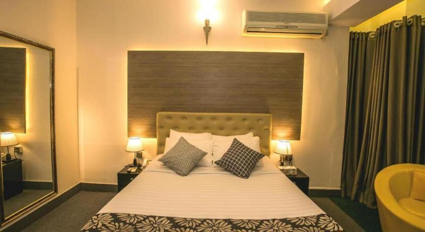 ทรอปิคัล เดซีย์ Hotel ธากา ภายนอก รูปภาพ