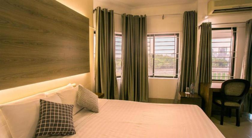 ทรอปิคัล เดซีย์ Hotel ธากา ภายนอก รูปภาพ