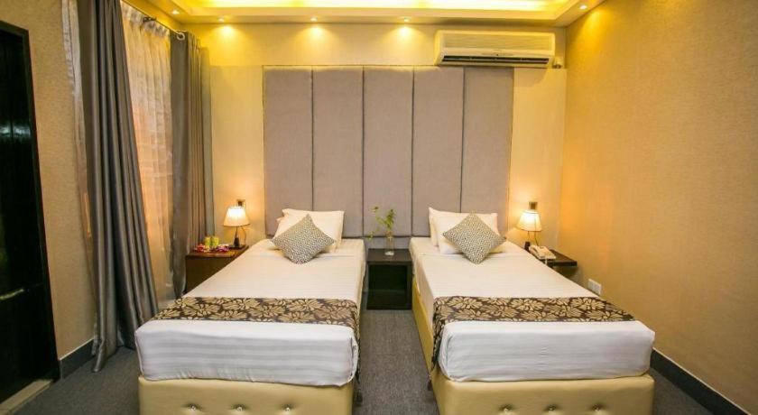 ทรอปิคัล เดซีย์ Hotel ธากา ภายนอก รูปภาพ