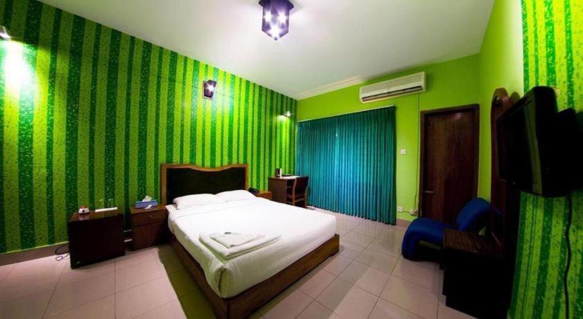 ทรอปิคัล เดซีย์ Hotel ธากา ภายนอก รูปภาพ