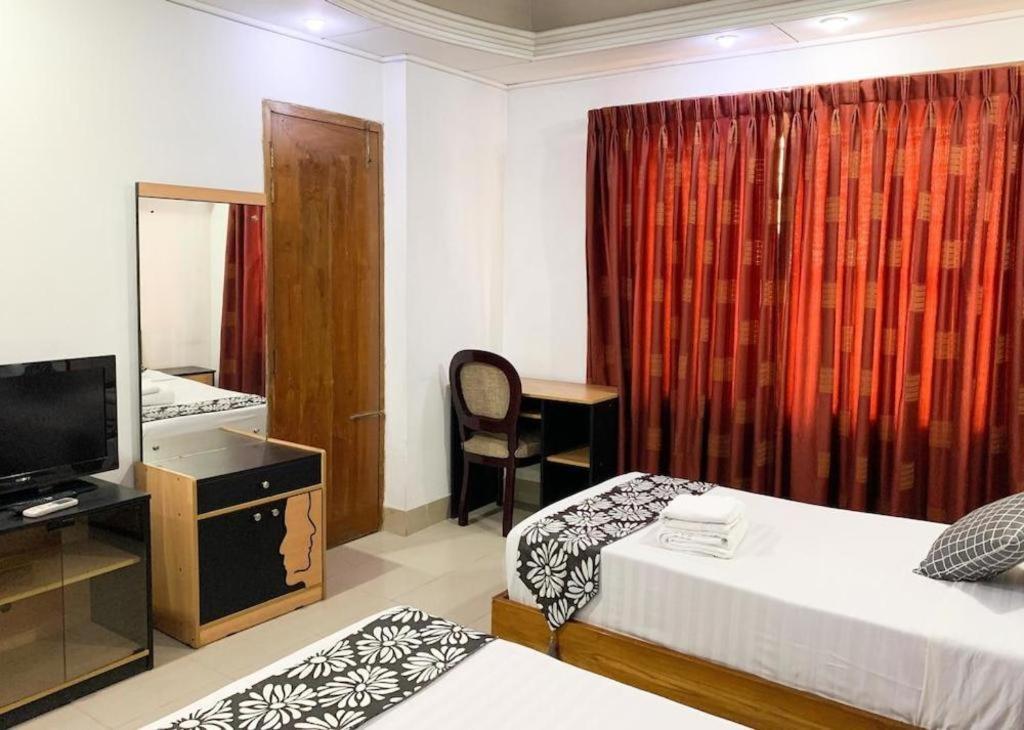 ทรอปิคัล เดซีย์ Hotel ธากา ภายนอก รูปภาพ